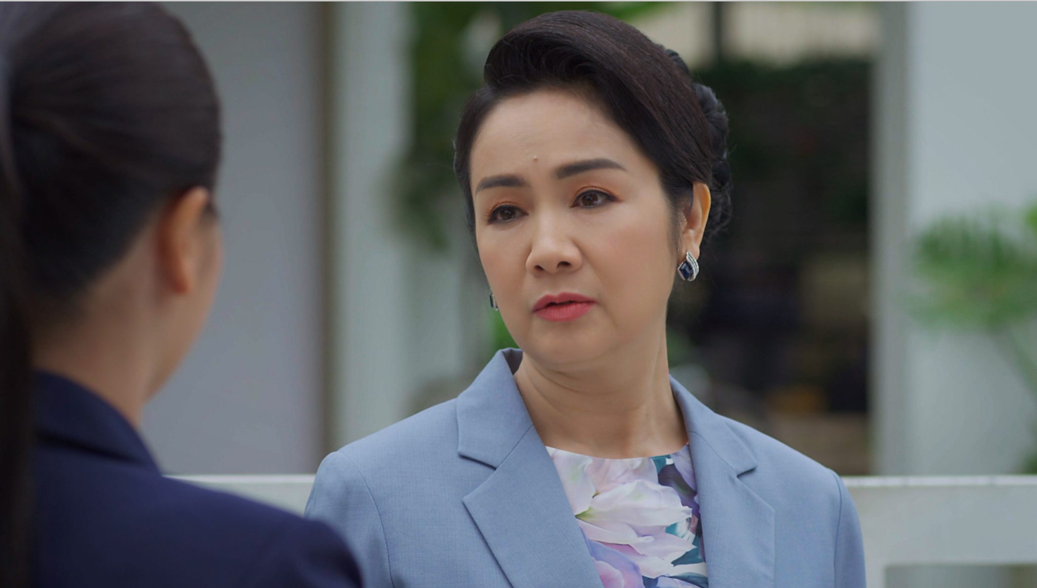 Huong duong nguoc nang bi che lan man anh 2