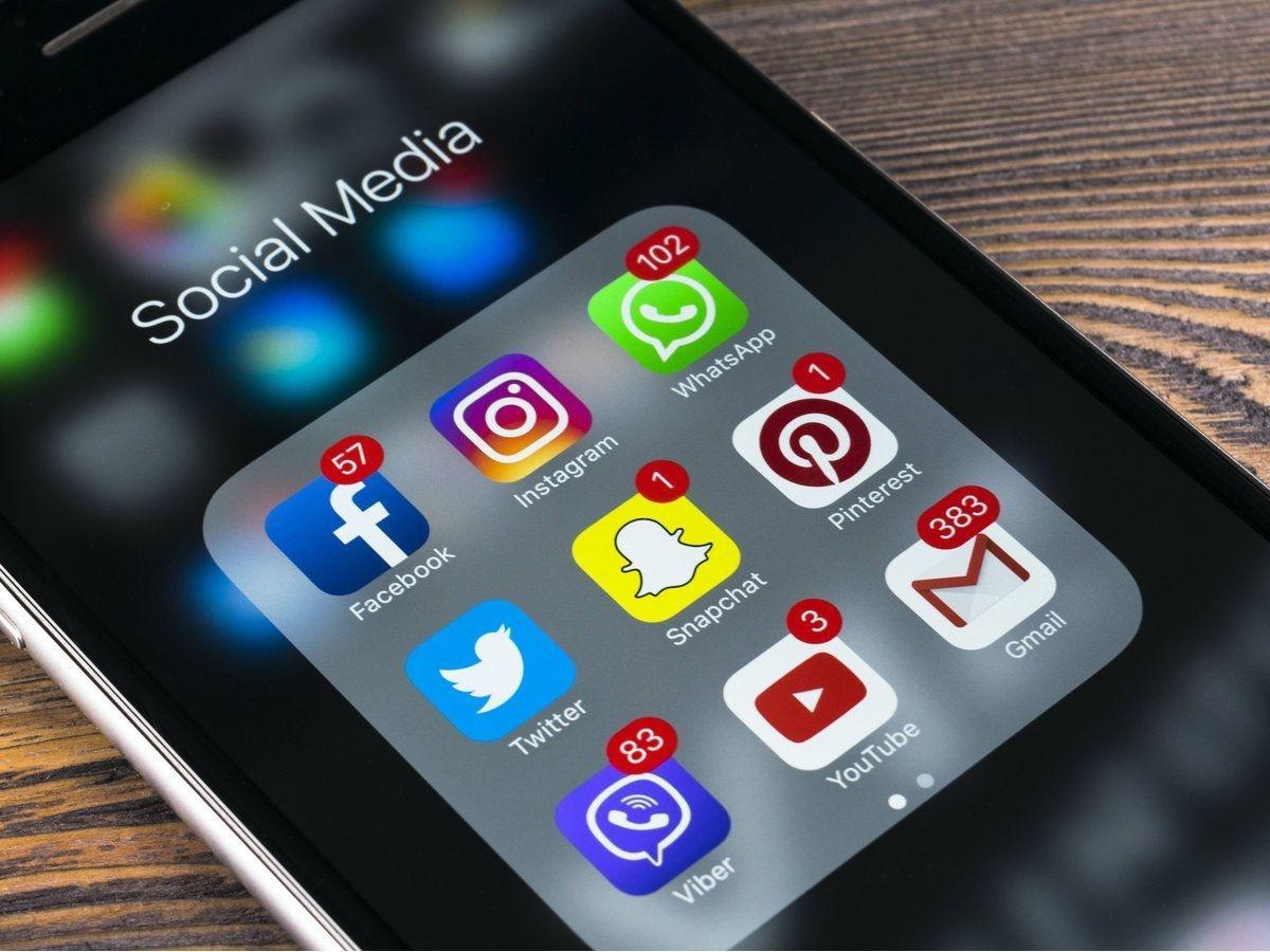 Apple rut khoi mang xa hoi anh 3