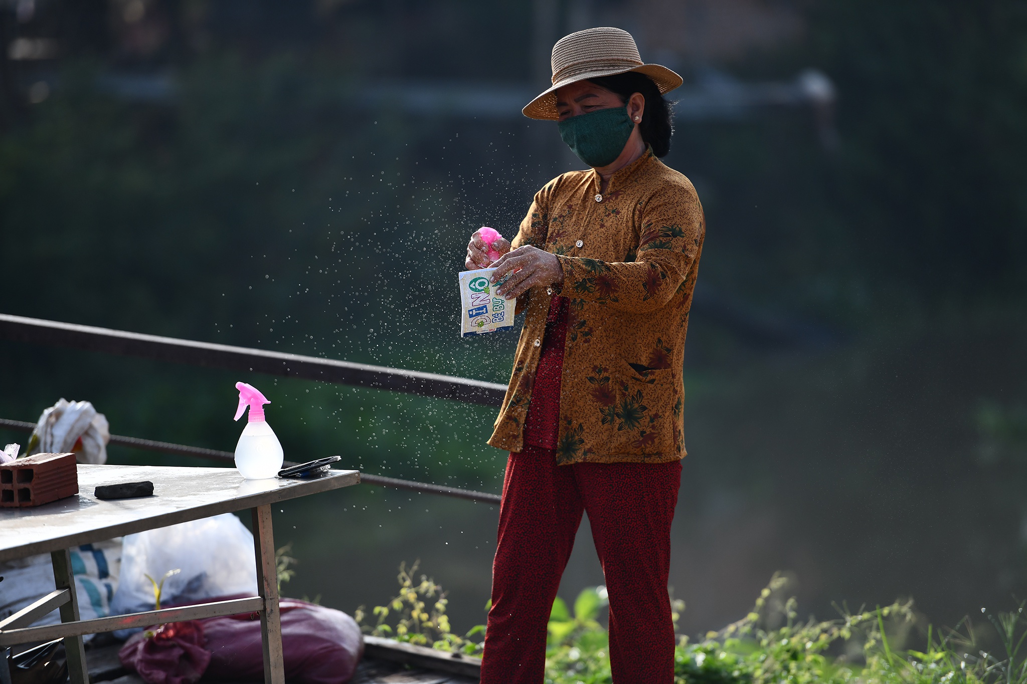 Xom bien gioi Thong Binh phong dich Covid-19 anh 3