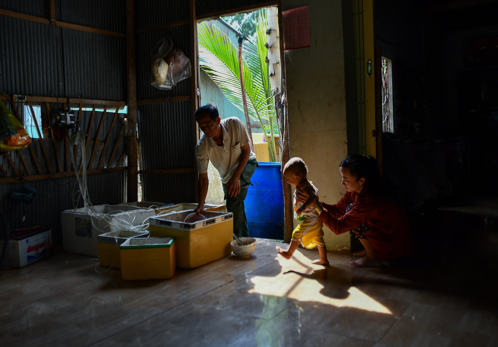 Xom bien gioi Thong Binh phong dich Covid-19 anh 17