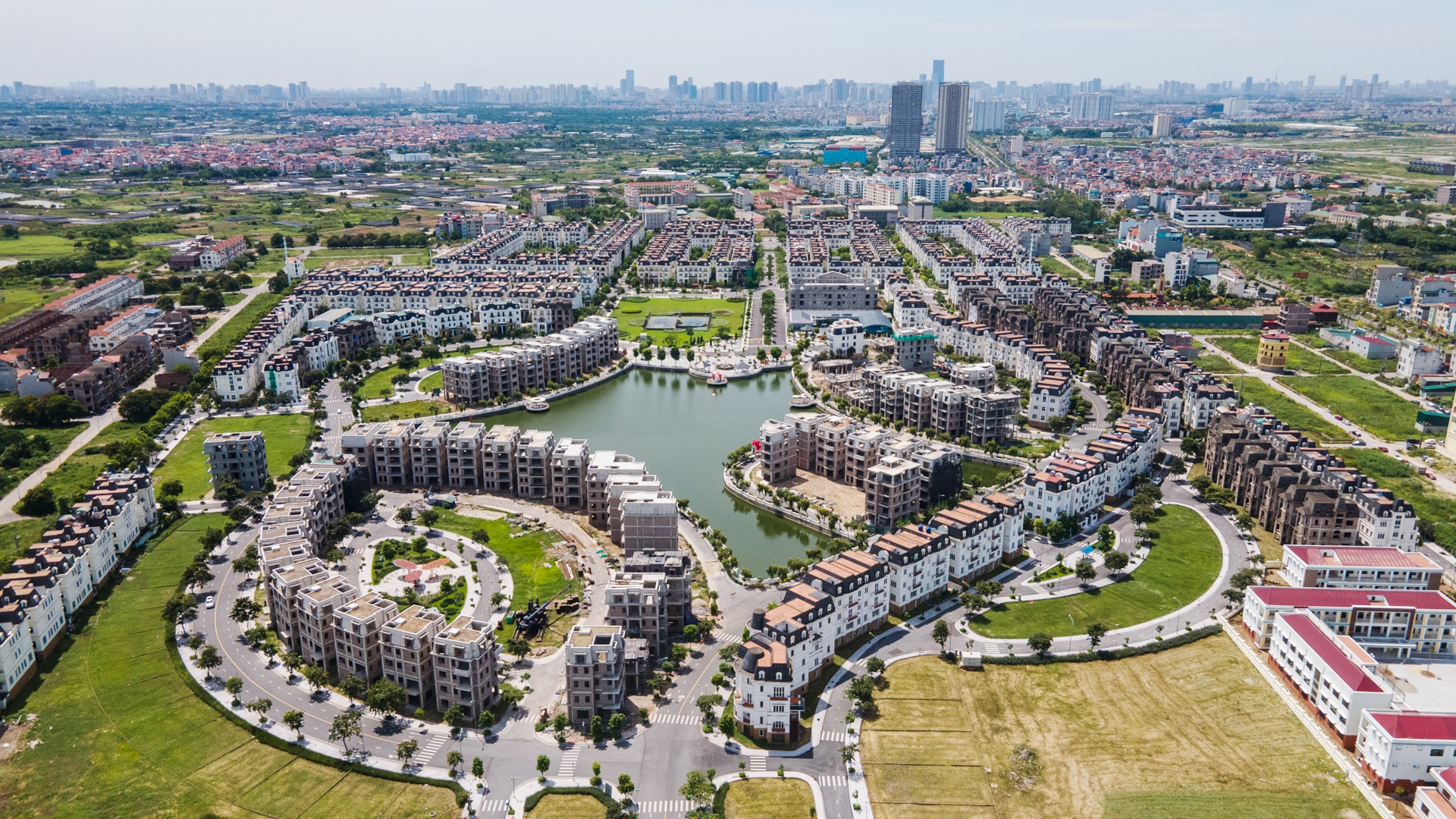 Biet thu trieu do bo hoang o Ha Noi anh 11