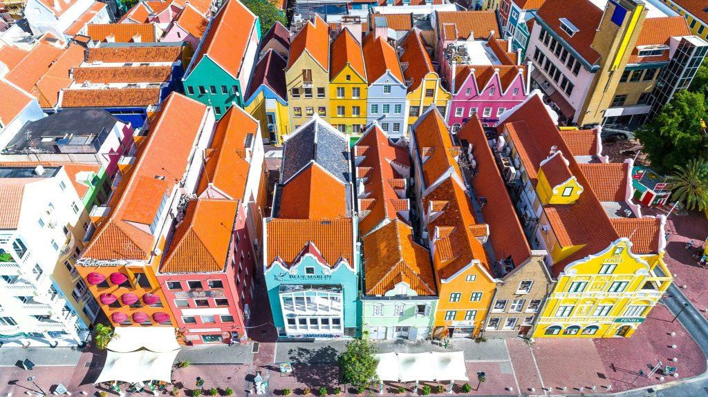 7 ly do khien ban muon dat chan den Curacao hinh anh 1