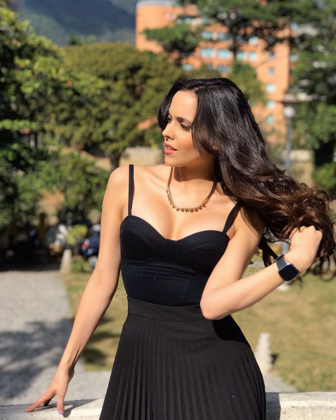 hoa hau Luiseth Materan anh 6