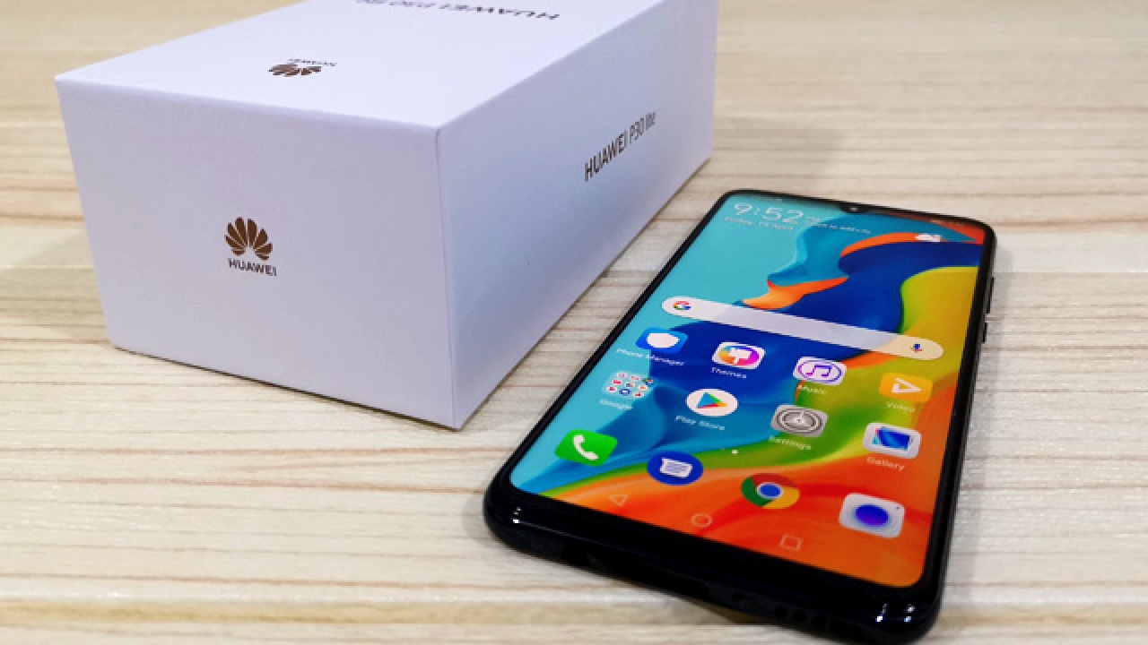 Huawei muon hoc theo Apple bao ve moi truong anh 1