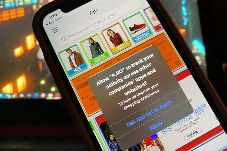 Facebook theo doi nguoi dung anh 1