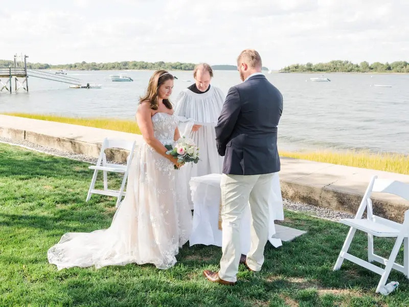 Co gai My rao ban lai dam cuoi anh 2