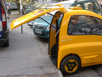 Kenguru - oto dien cho nguoi di xe lan anh 2