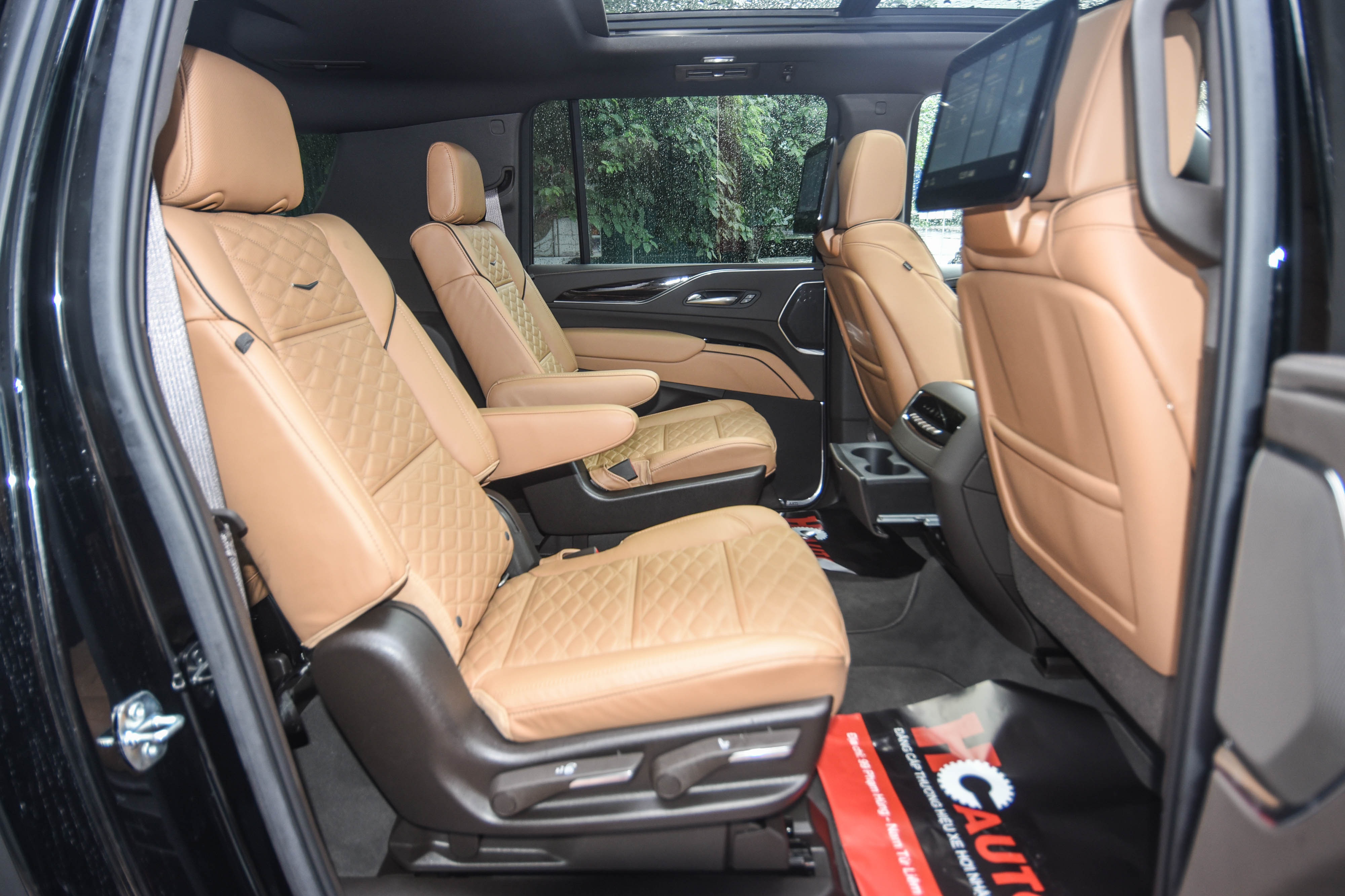 Mercedes-AMG G 36 va Cadillac Escalade 2021 anh 20