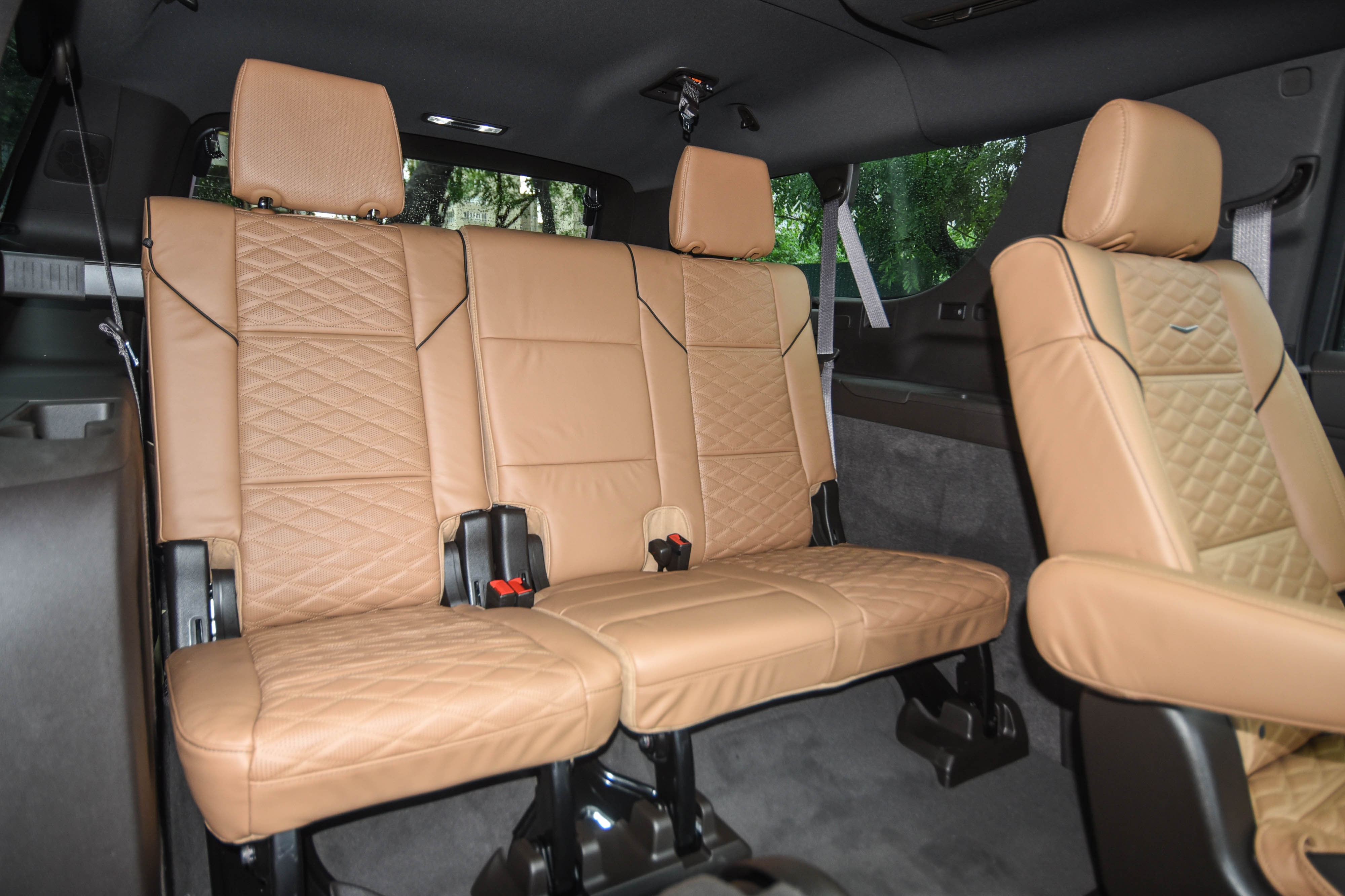 Mercedes-AMG G 36 va Cadillac Escalade 2021 anh 21