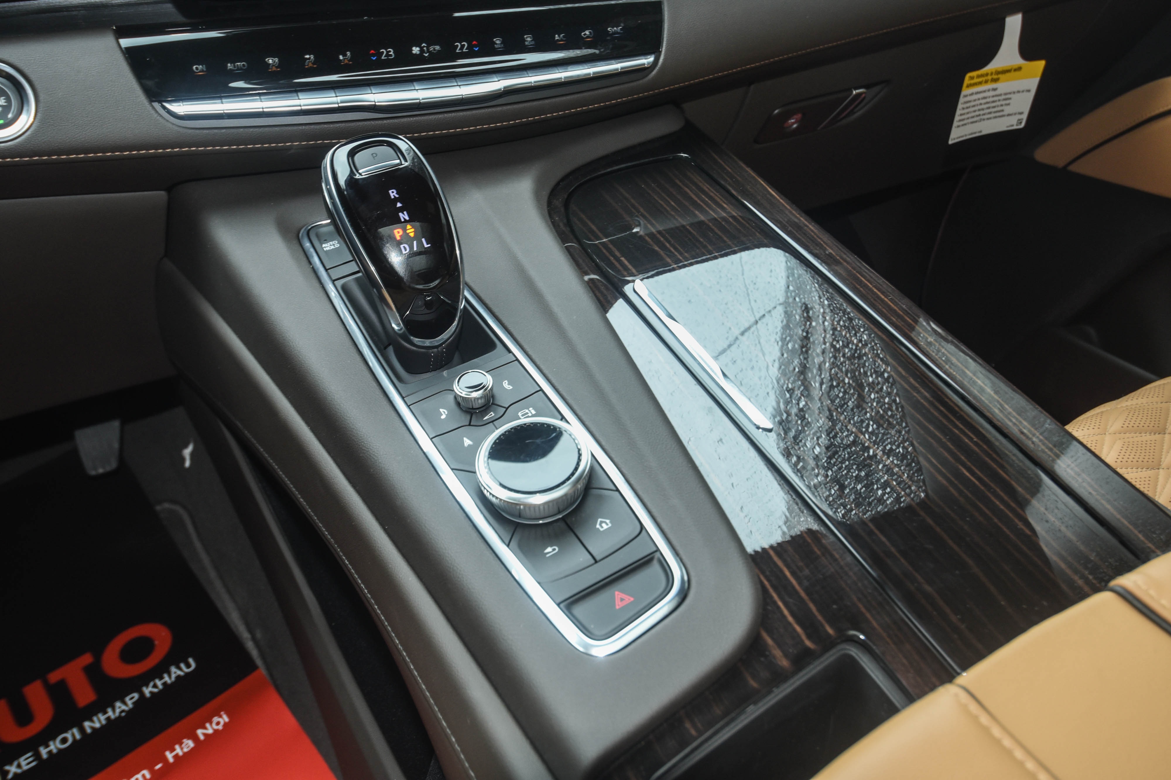 Mercedes-AMG G 36 va Cadillac Escalade 2021 anh 14