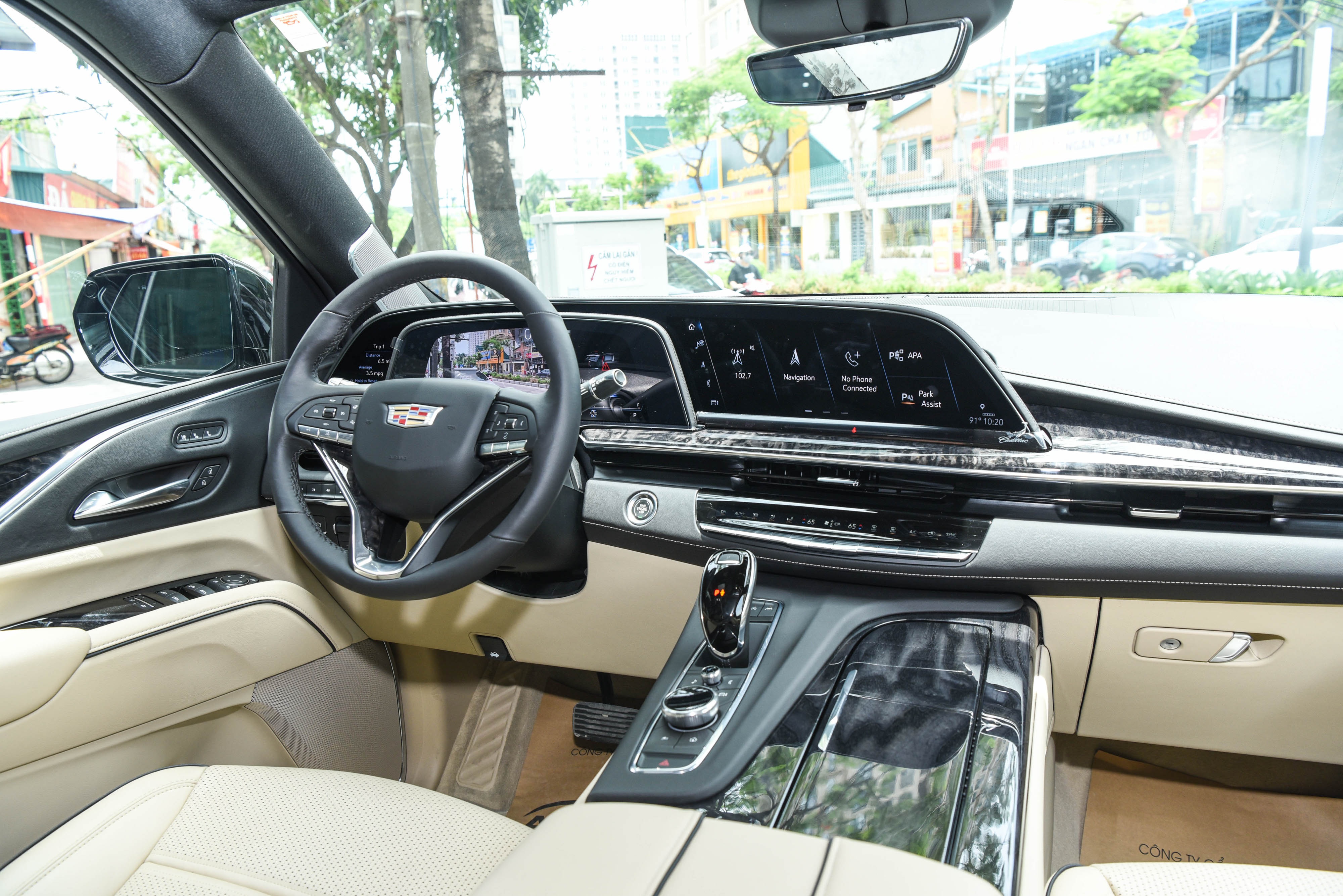 Mercedes-AMG G 36 va Cadillac Escalade 2021 anh 16