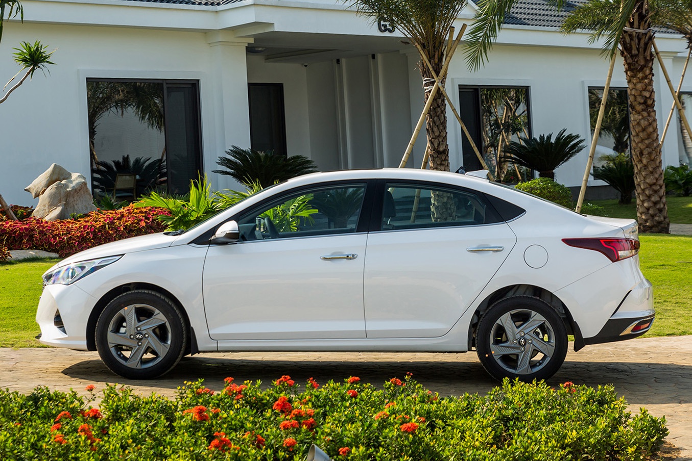 so sanh Hyundai Accent va Toyota Vios 2021 anh 4