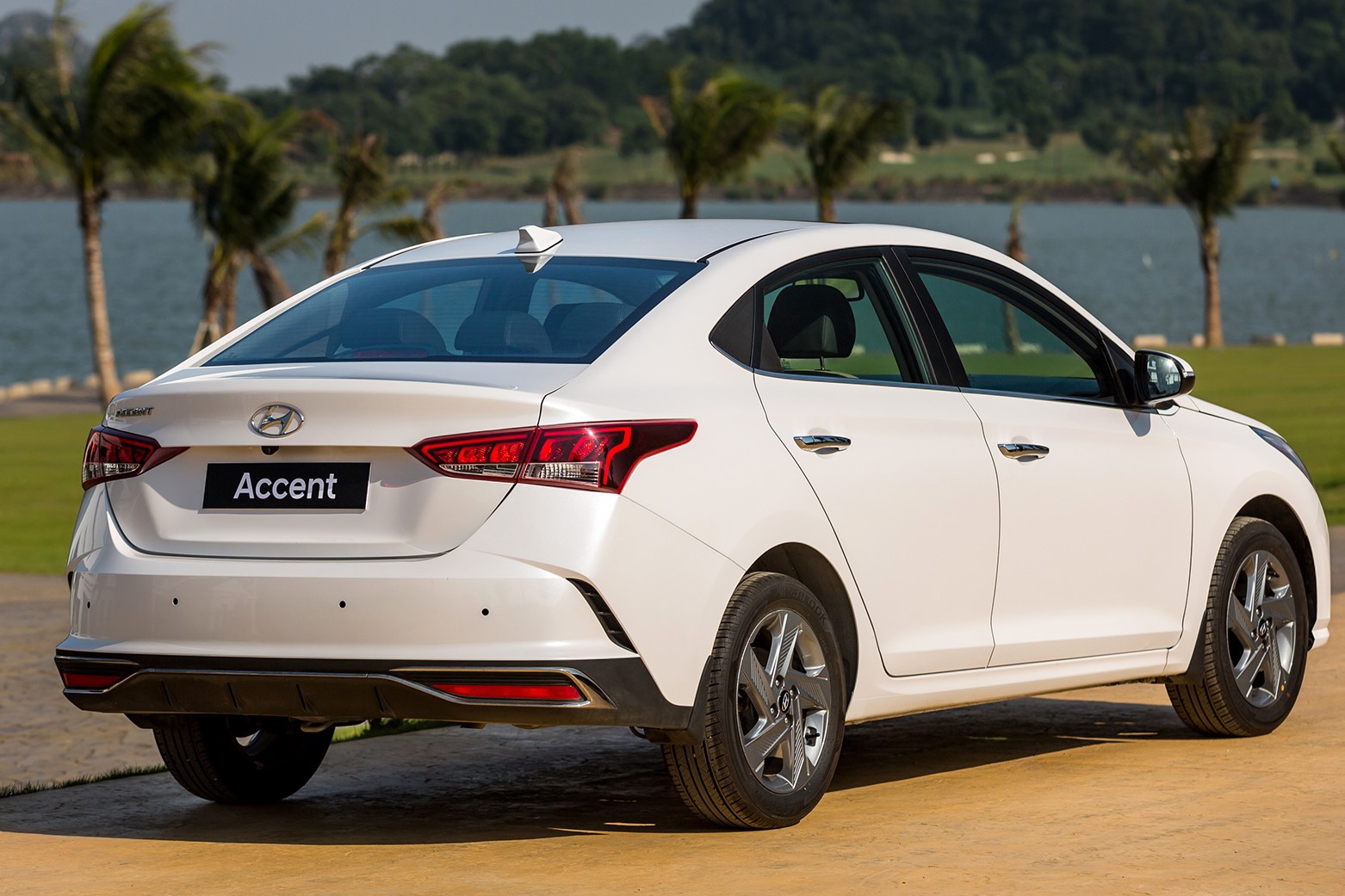so sanh Hyundai Accent va Toyota Vios 2021 anh 6