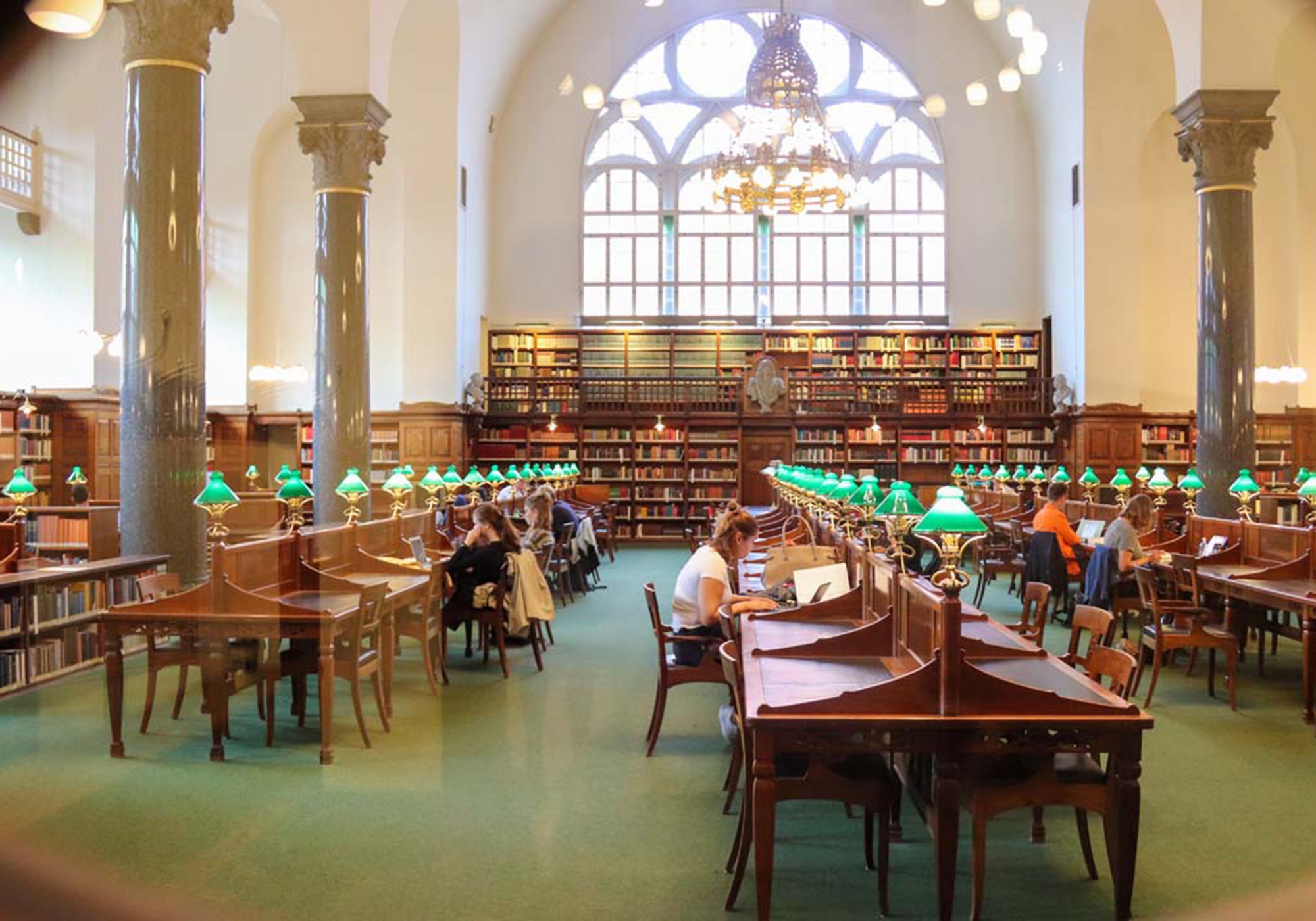 Truong dai hoc My tuyen sinh khat khe anh 5