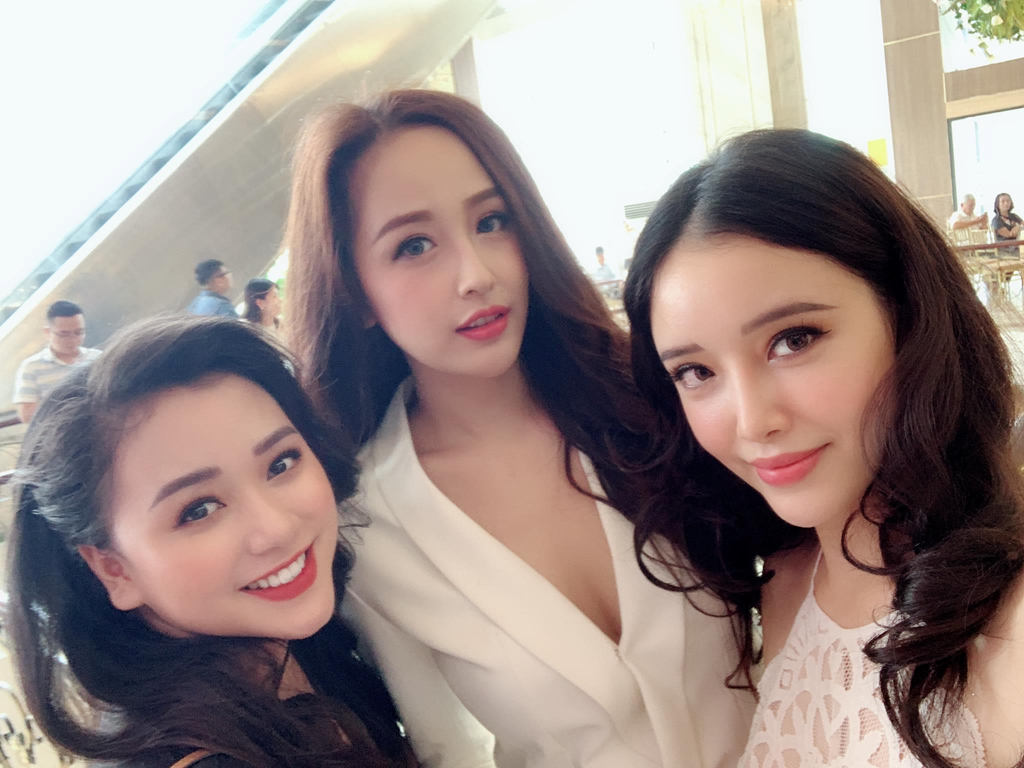 Em gai Mai Phuong Thuy mac sanh dieu, co tinh yeu 5 nam hanh phuc hinh anh 2