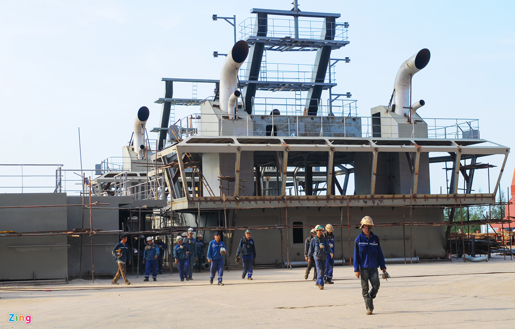 Can canh nha may dong tau Dung Quat no gan 7.000 ty dong hinh anh 12