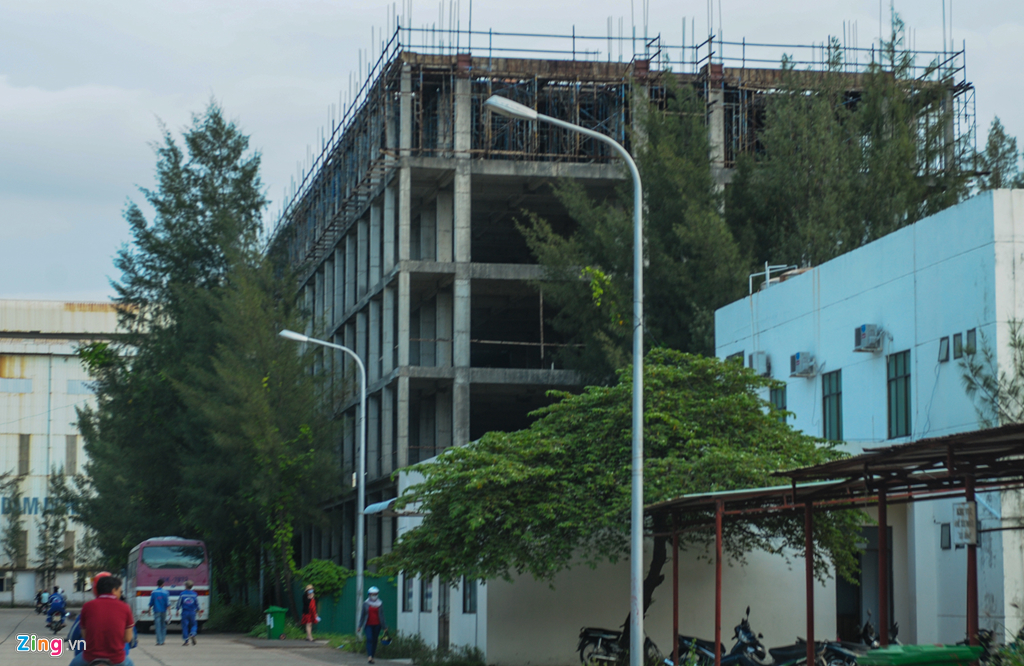 Can canh nha may dong tau Dung Quat no gan 7.000 ty dong hinh anh 13