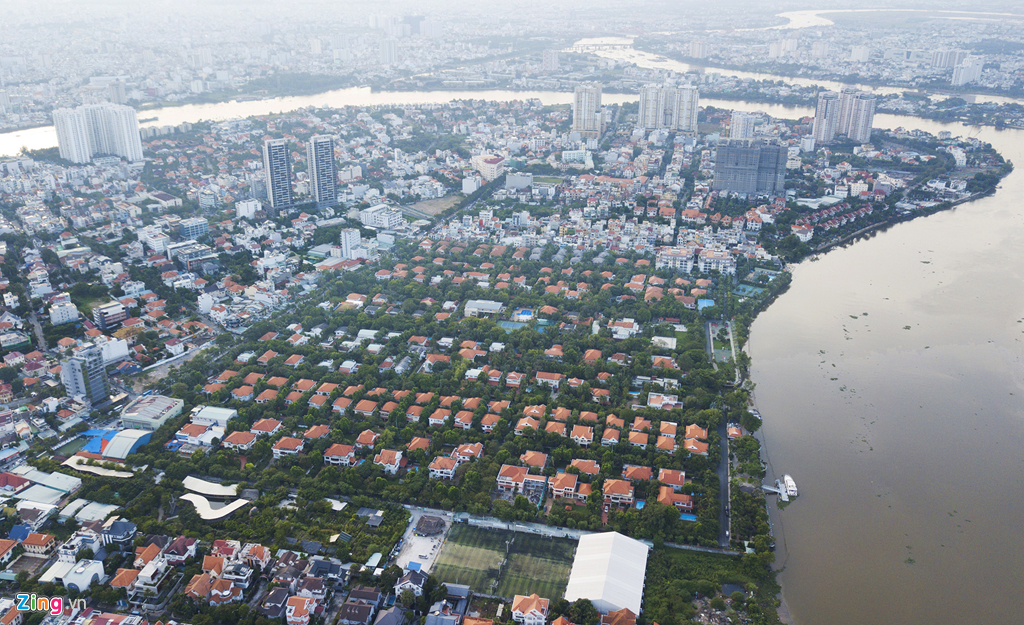 Co ngoi nha Jonathan Hanh Nguyen va loat biet thu dat do tai Thao Dien hinh anh 1