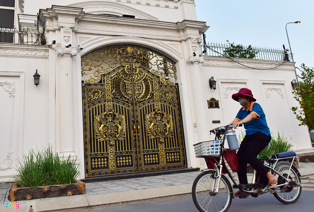 Biet thu trang le cua Ly Nha Ky ben song Sai Gon hinh anh 7