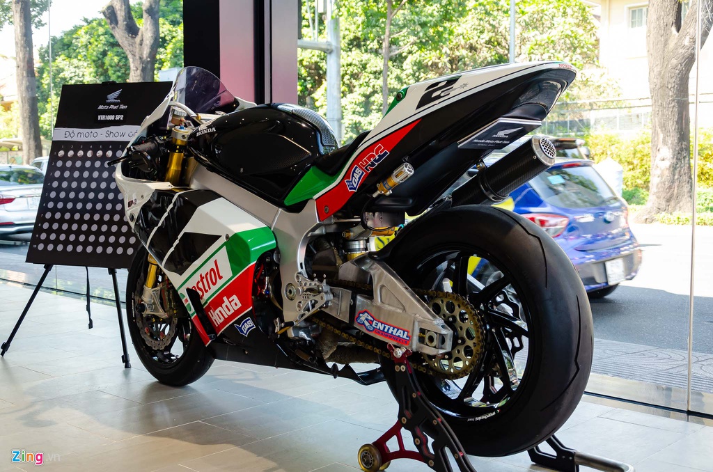 Loat moto doc quy tu tai TP.HCM tranh ngoi vuong xe do hinh anh 6 Honda_VTR1000_SP2_Zing_1_.jpg