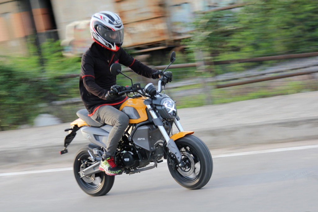 Xe may nhap khau tam gia 40 trieu, nhung cai ten dang chu y hinh anh 5 GPX_DemonX_1.jpg