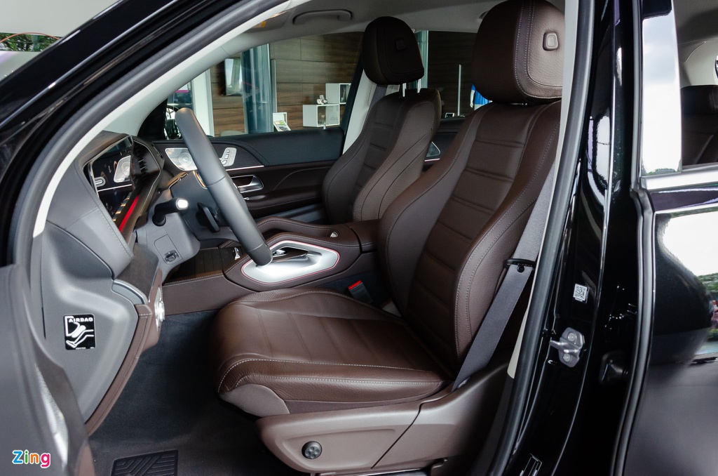 Chon Mercedes-Benz GLE hay BMW X5 khi mua SUV 7 cho hang sang? hinh anh 8 Mercedes_GLE_2019_Zing_21_.jpg