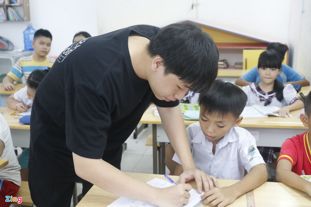 Lop hoc tinh thuong cua thay giao 9X o TP.HCM hinh anh 3 2_zing_min.JPG