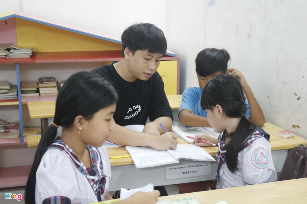 Lop hoc tinh thuong cua thay giao 9X o TP.HCM hinh anh 9 7_zing_min.JPG