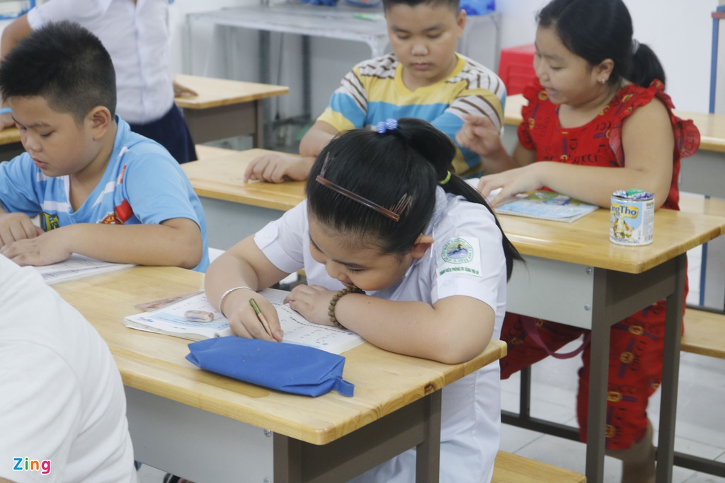 Lop hoc tinh thuong cua thay giao 9X o TP.HCM hinh anh 6 8_zing_min.JPG