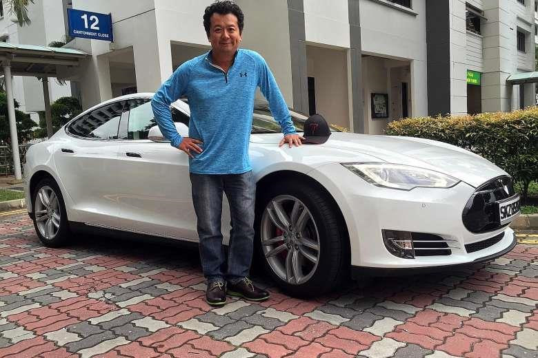 Xe dien cua Tesla 'khong co cua' o Singapore hinh anh 3