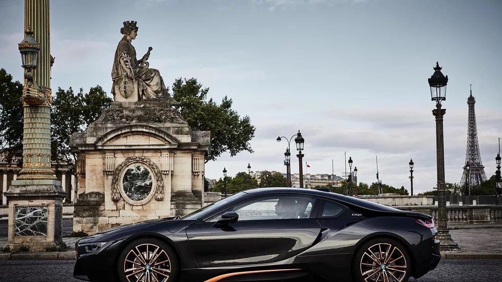 Loat xe gay that vong nhat 2019 hinh anh 27 BMW_i8_Ultimate_Sophisto_Edition_2.jpg