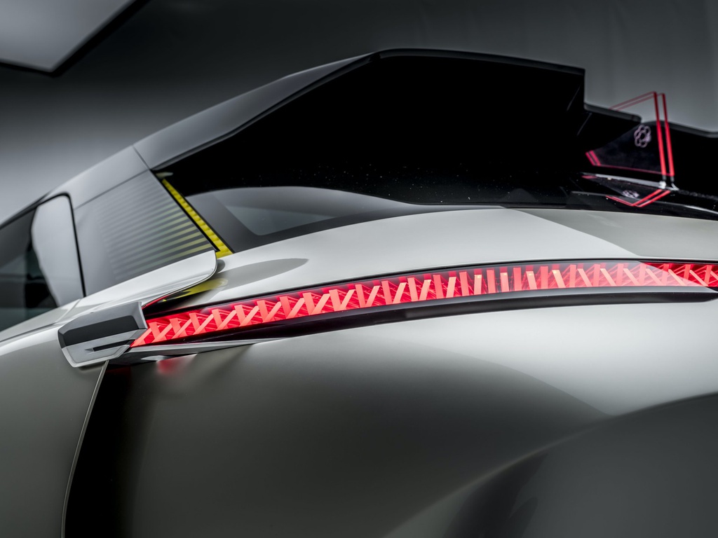 Renault gioi thieu xe tuong lai co kha nang tu bien hinh hinh anh 20 Renault_Morphoz_Concept_91.jpg