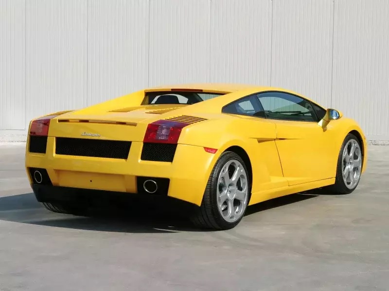 Nhung mau oto cuu nha san xuat thoat khoi canh pha san hinh anh 18 Lamborghini_Gallardo_1.jpg