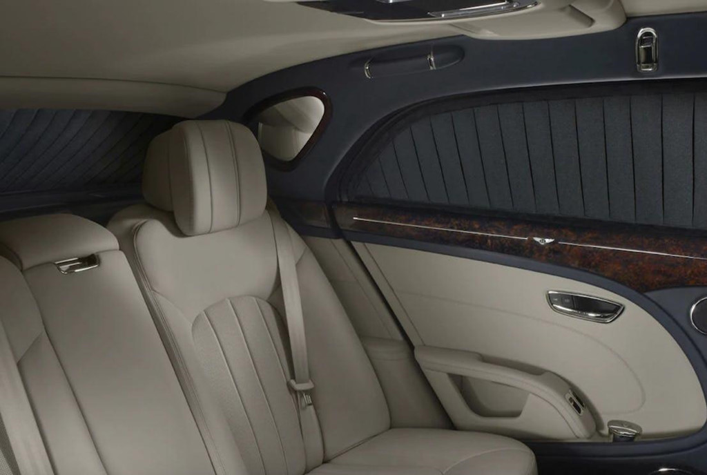 8 tuy chon xa xi ban khong the tim thay tren nhung mau oto pho thong hinh anh 6