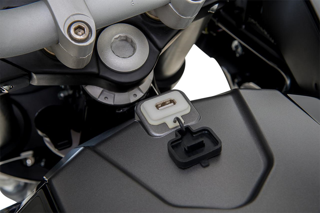 Xe phuot co nho Benelli TRK 251 cap ben Dong Nam A hinh anh 4