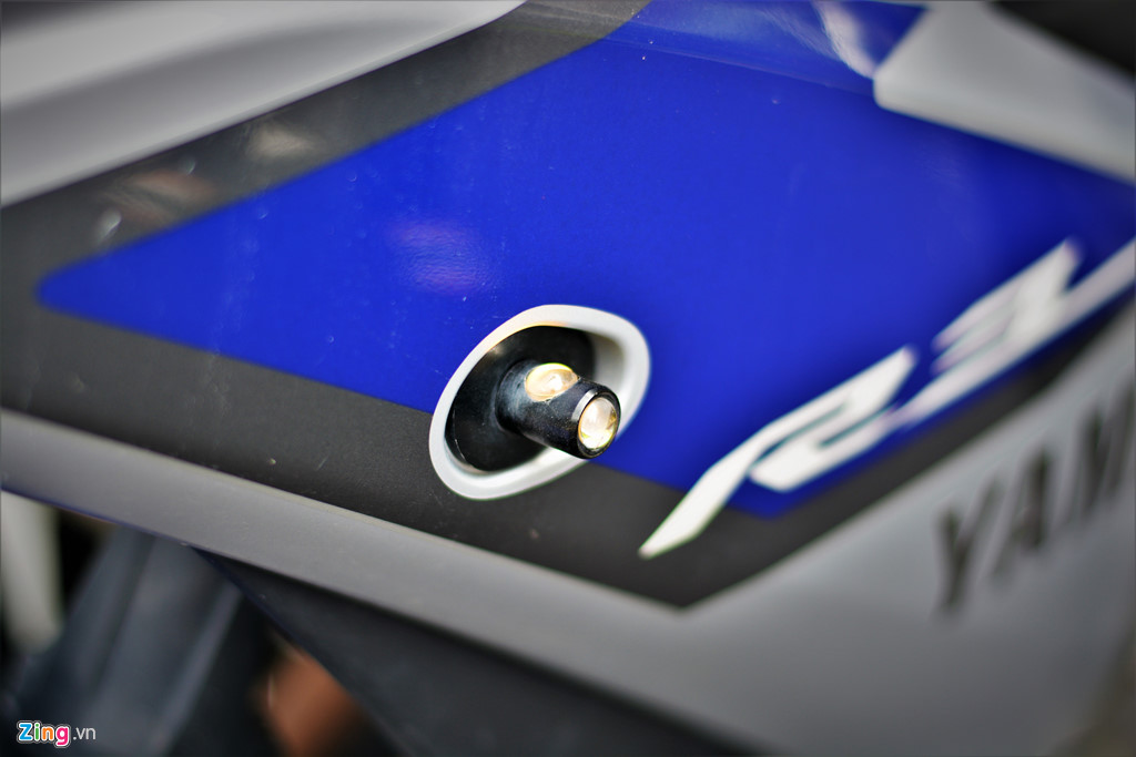 Vi sao den xi-nhan lai co mau da cam? hinh anh 3