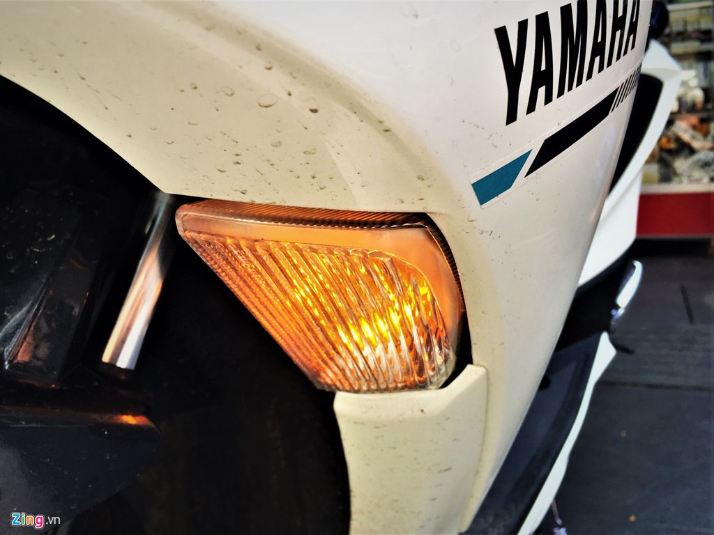 Vi sao den xi-nhan lai co mau da cam? hinh anh 1