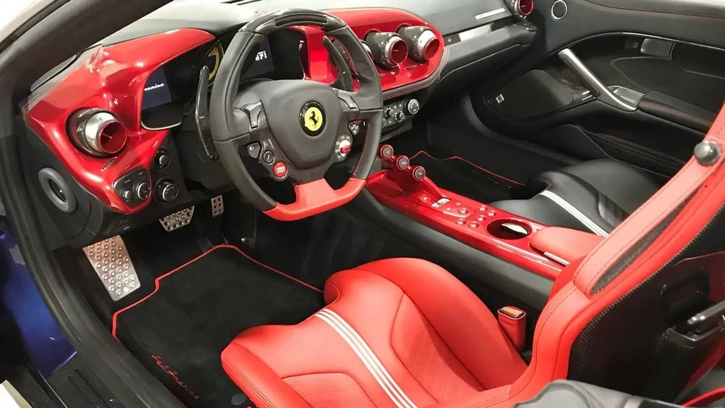 Hang hiem Ferrari F60 chay gan 200 km rao ban muc gia bi an hinh anh 5 5_F60.jpg