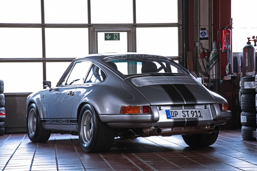 Porsche 911 doi 1985 do lai thanh xe co doi 1970 hinh anh 10 1985_porsche_911_tuning_dp_motorsports_7.jpg