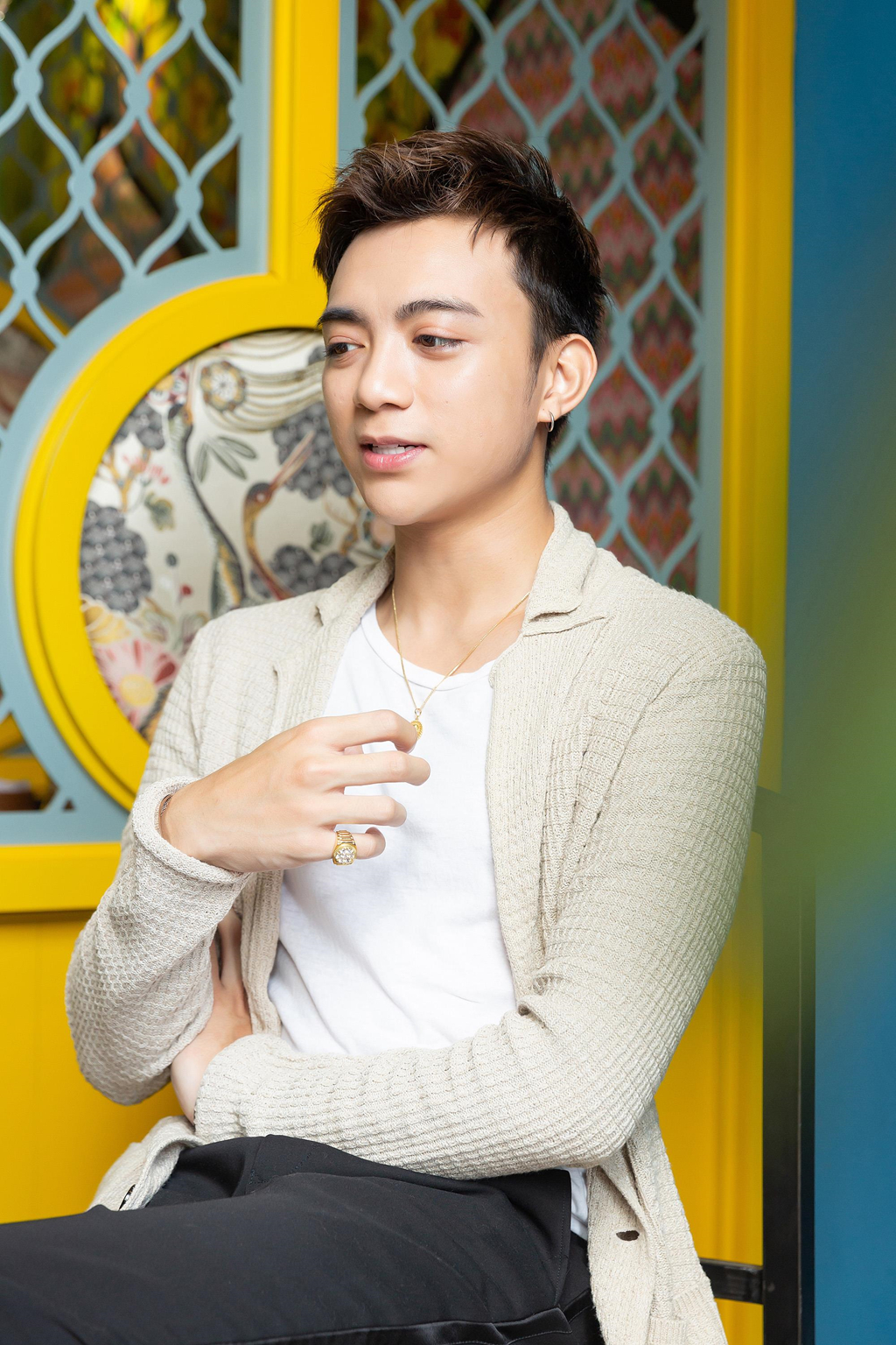 Soobin Hoang Son: 'Khi kiet que, toi goi dien cho me va bat khoc' hinh anh 6