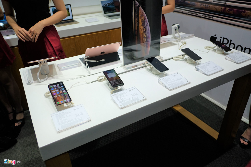 Mua iPhone xach tay tai Viet Nam chua bao gio rui ro den vay hinh anh 3