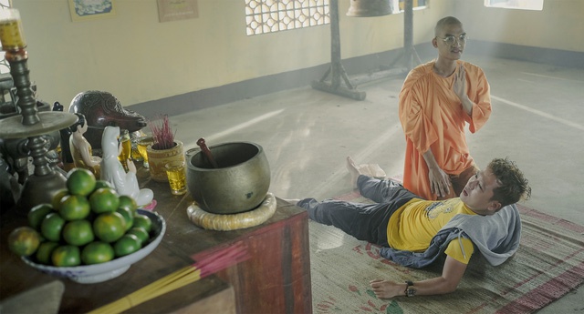 Hoai Linh, Truong Giang va Tran Thanh: Ai con 'thieng' voi phim Tet? hinh anh 3 30_chua_phai_tet_2_copy_15789730191031185547136.jpg