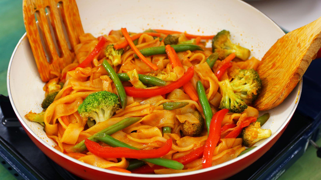 Goi y thuc don mat tu trong ra ngoai cho ngay he nong 'chay mo' hinh anh 4