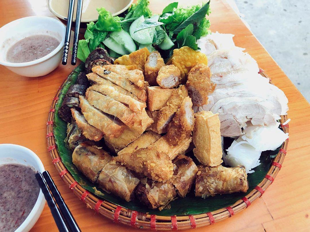 Hai cau nhoi xac chim va nhung mon an boc mui nhat the gioi hinh anh 11