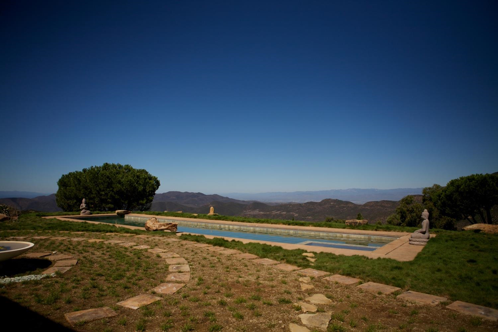 Ngoi nha lam tu canh may bay Boeing 747 hinh anh 3