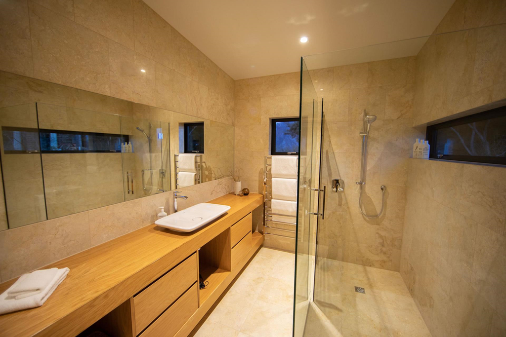 Can biet thu 'tua nui nhin ho' tren day Alps cua New Zealand hinh anh 9