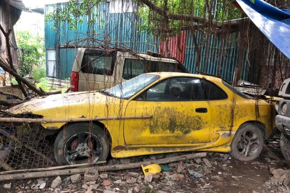 Ford Mustang, Hummer H2, Land Rover bi bo roi tai Ha Noi hinh anh 6 