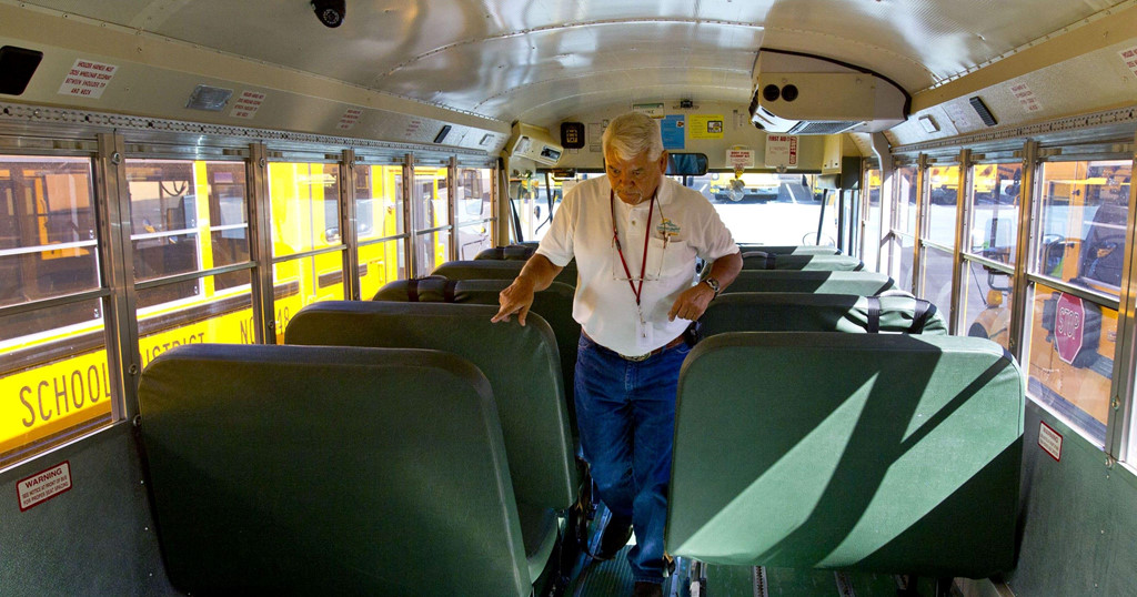 Xe dua don hoc sinh tai My dac biet nhu the nao? hinh anh 12