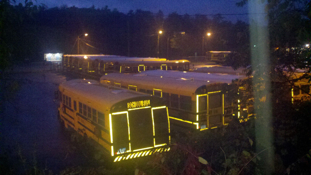 Xe dua don hoc sinh tai My dac biet nhu the nao? hinh anh 5