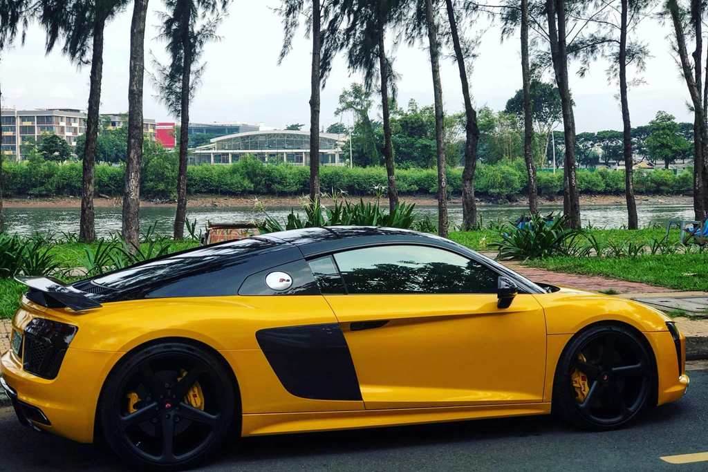 Sieu xe Audi R8 cua Cuong Do La 'thay ao' sau khi ve voi chu moi hinh anh 2 